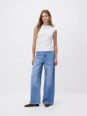 Wide-leg jeans with tie-up